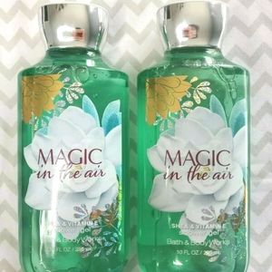 Bath & Body Works Magic In The Air Shower Gel x2